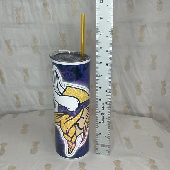 Minnesota Vikings custom 20 oz cold cup tumbler GUC small crack NEW STRAW - Picture 6 of 7